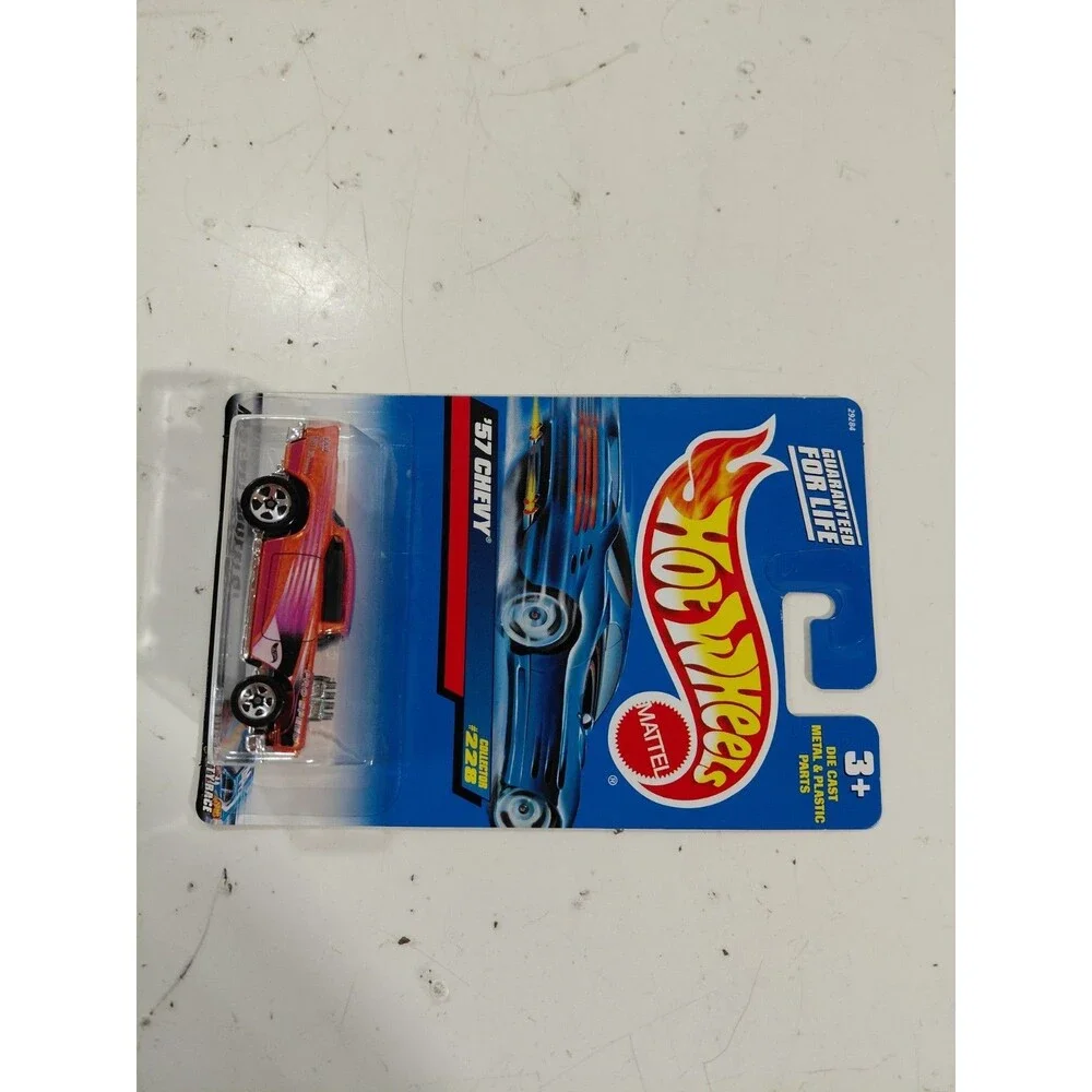 NIP Hot Wheels 1999 Main Line 1:64 Die Cast 1957 Chevrolet Bel Classic Car